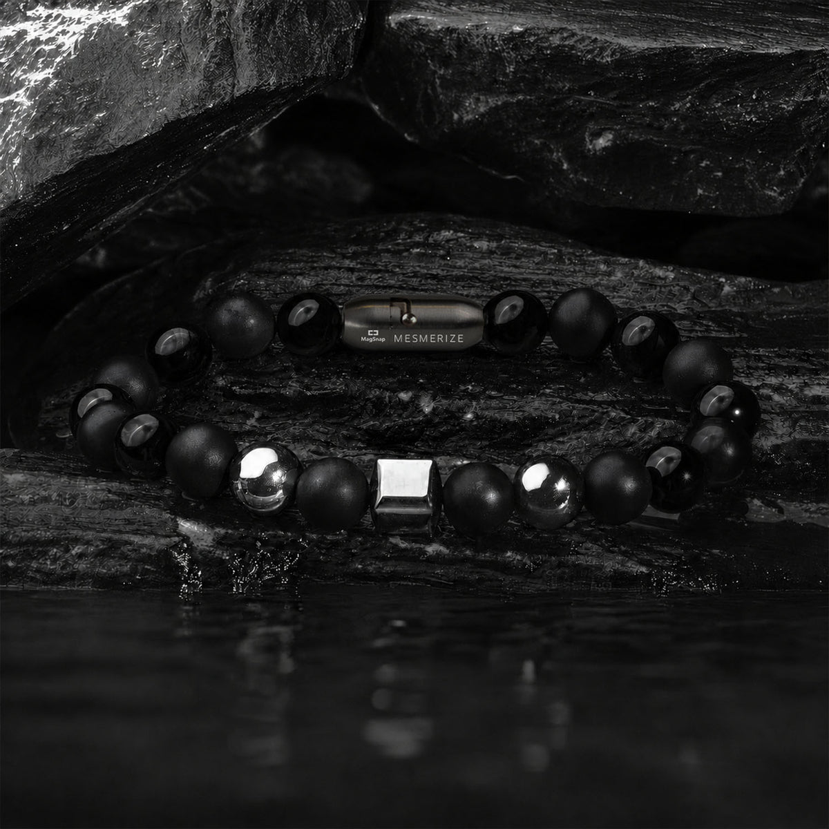 Stealth Gloss Black Bracelet With Magsnap2