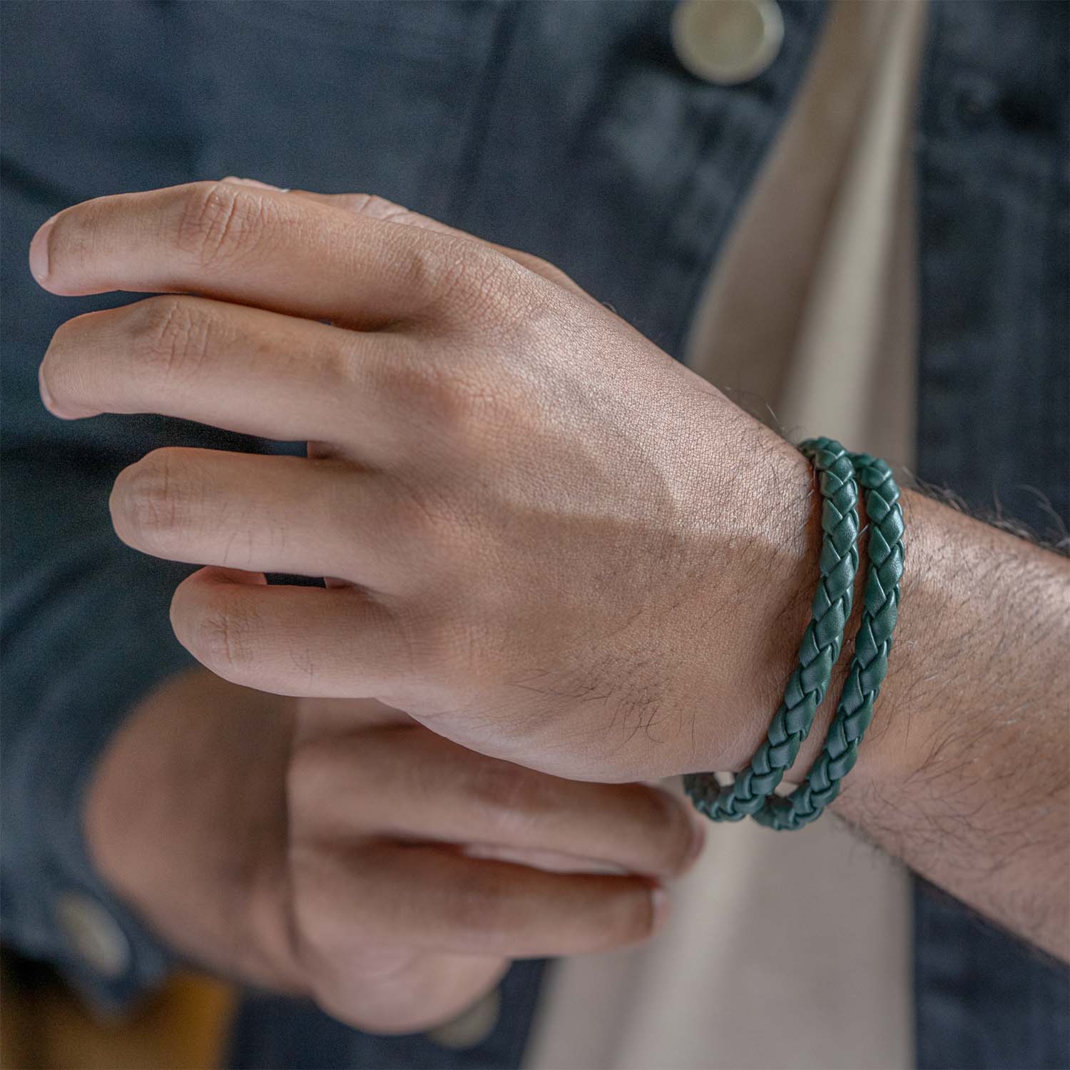 Phantom Looped NeoLeather Bracelet with MagSnap2 Green