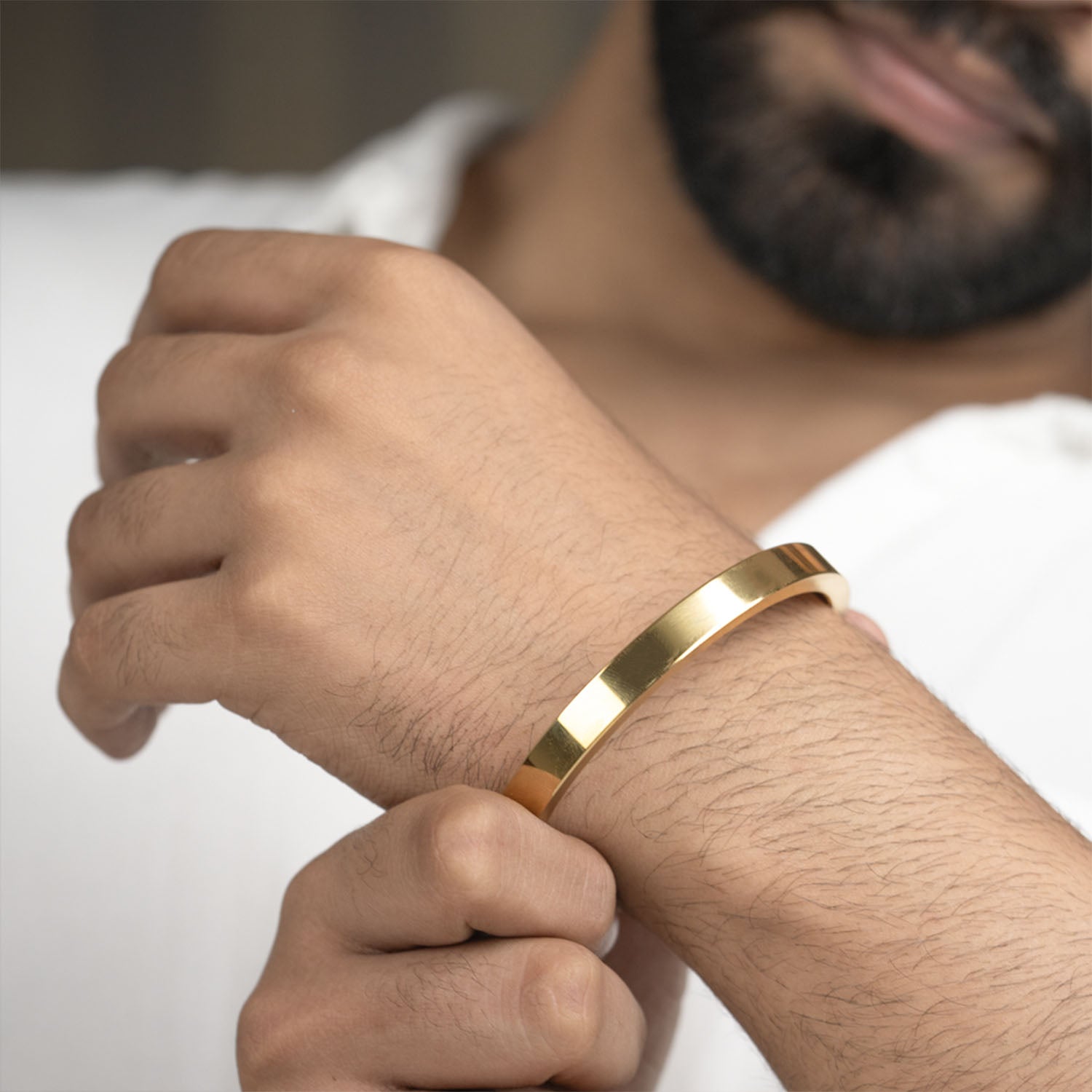 Gloss Flat Kada Gold