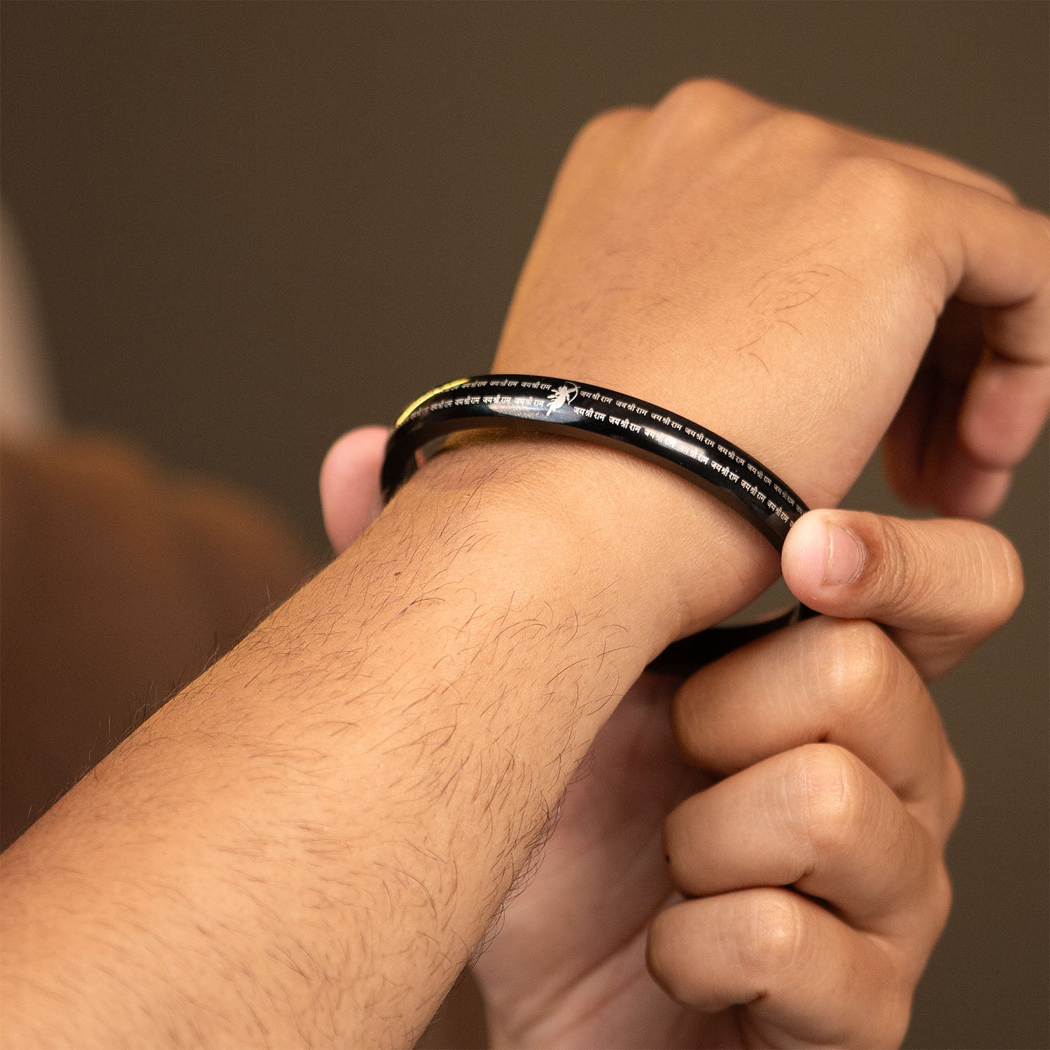 Jai Shree Ram MicroCarved Round Curved Kada